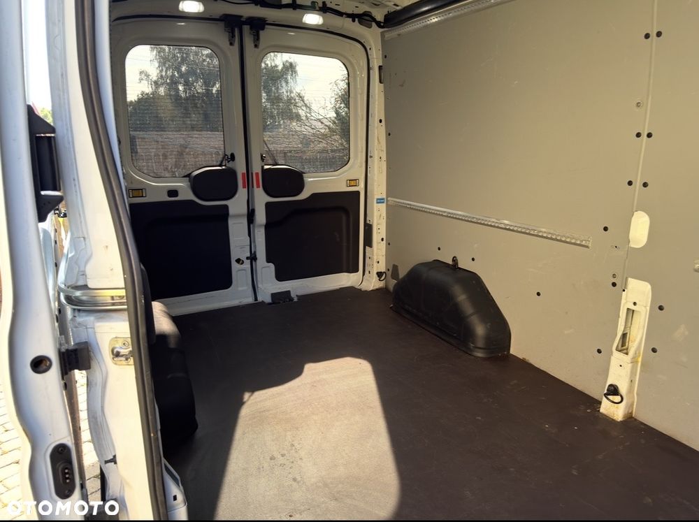 Ford Transit Kombi L3H2 Limited - 13