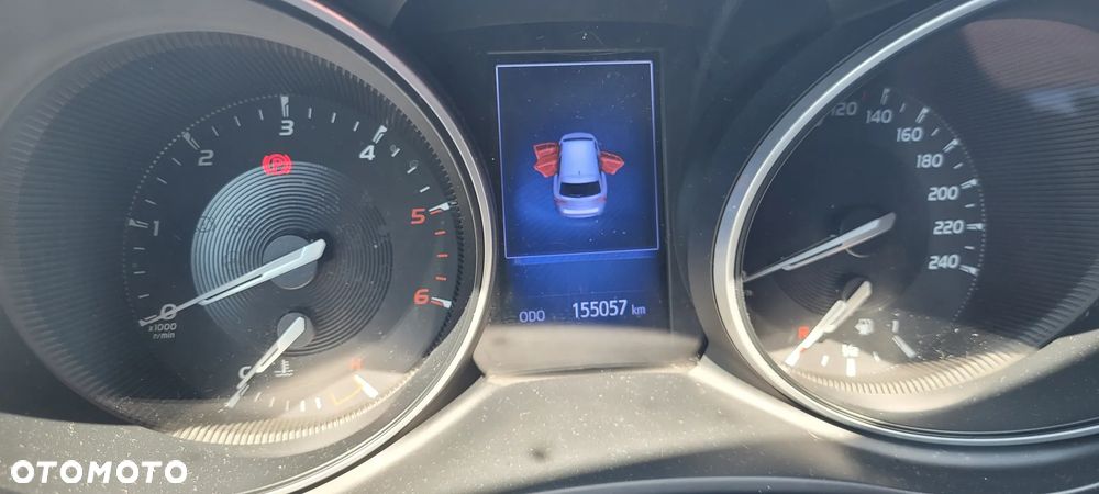 Toyota Avensis 2.0 D-4D Premium - 2