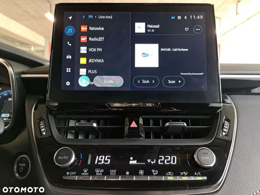 Toyota Corolla 1.8 Hybrid Comfort - 22