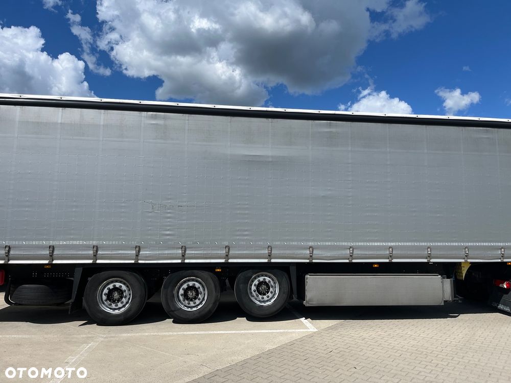 Schmitz Cargobull SCB - 3