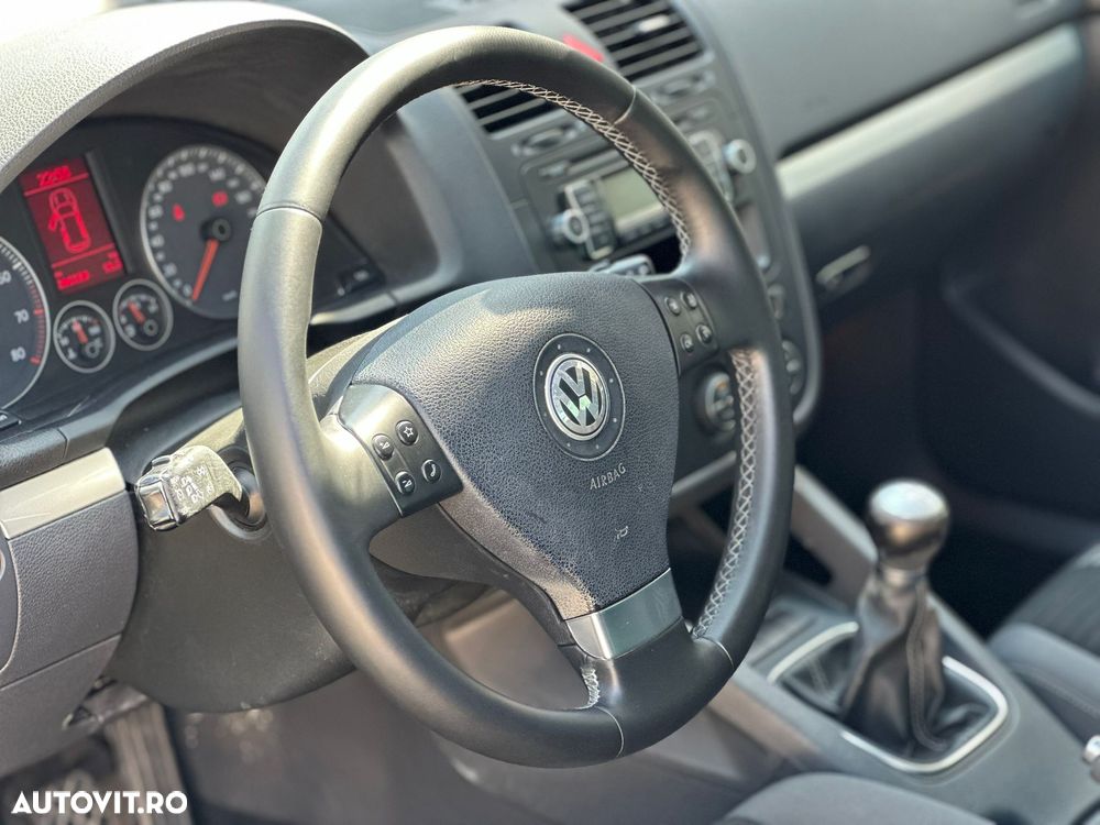 Volkswagen Golf 1.6 United - 30