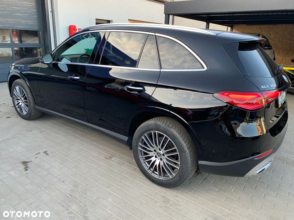Mercedes-Benz GLC 300 4Matic 9G-TRONIC Edition Avantgarde - 4