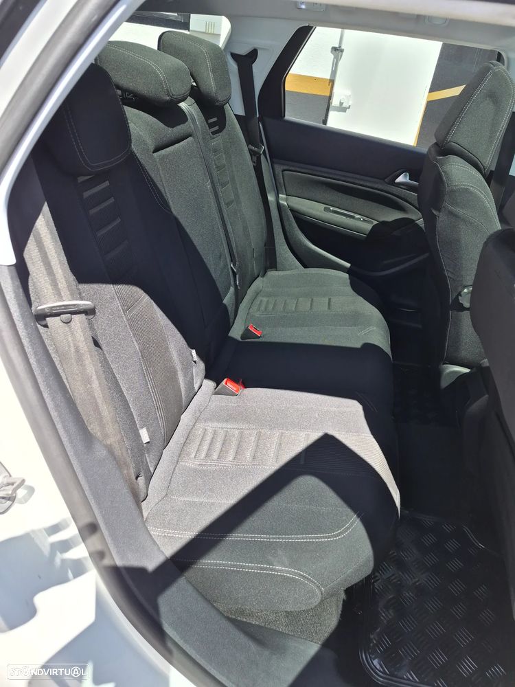 Peugeot 308 SW 1.6 BlueHDi Allure J17 - 20