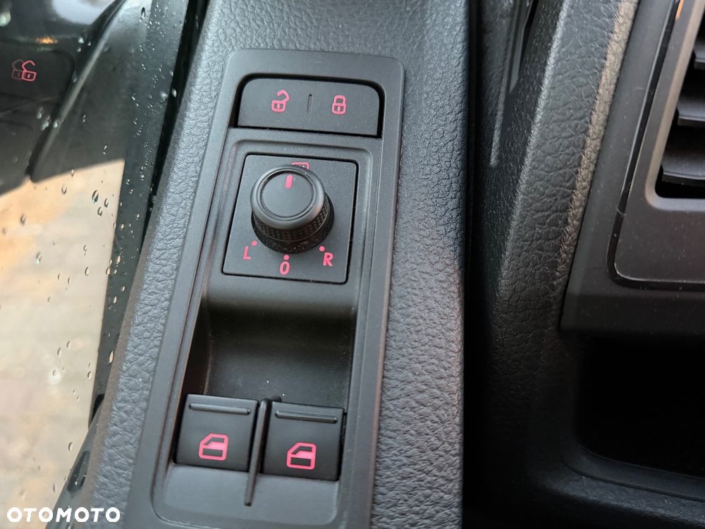 Volkswagen Multivan 2.0 TDI L1 Business 4Motion DSG - 11