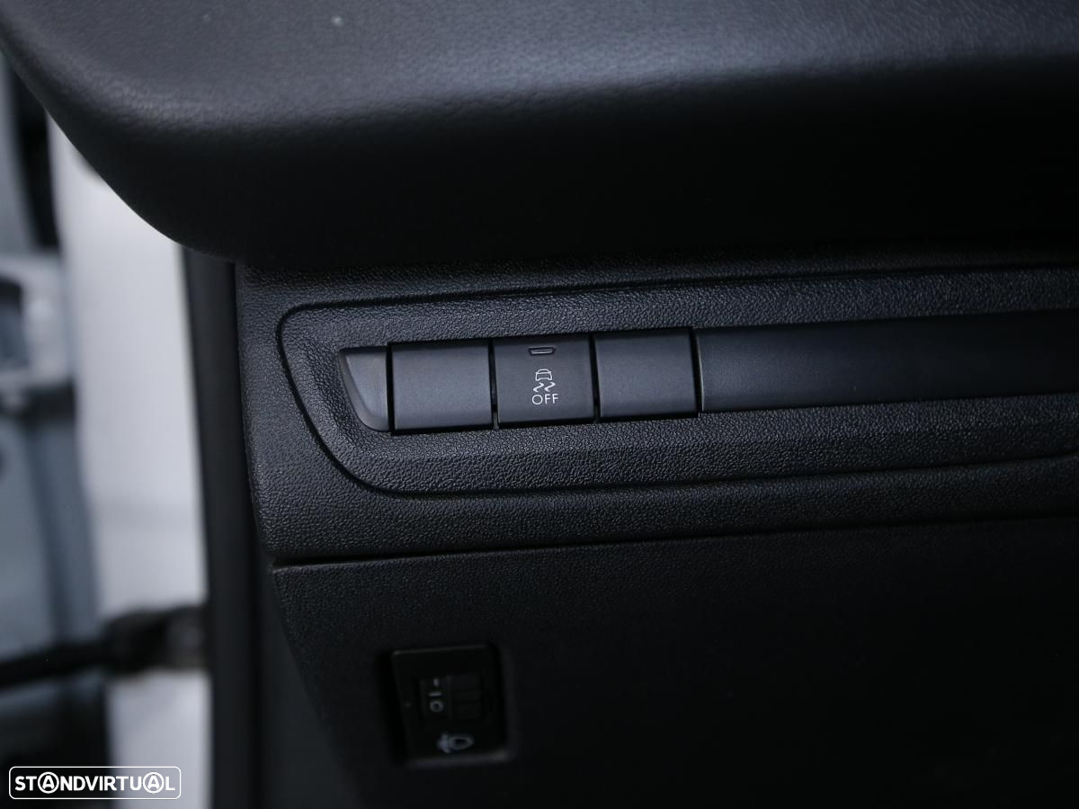 Peugeot 208 1.4 HDi Access - 12