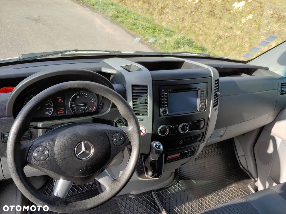 Mercedes-Benz SPRINTER - 6