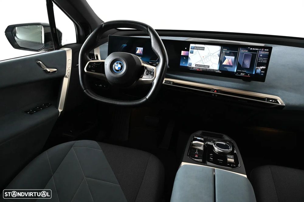 BMW iX xDrive 40 - 14