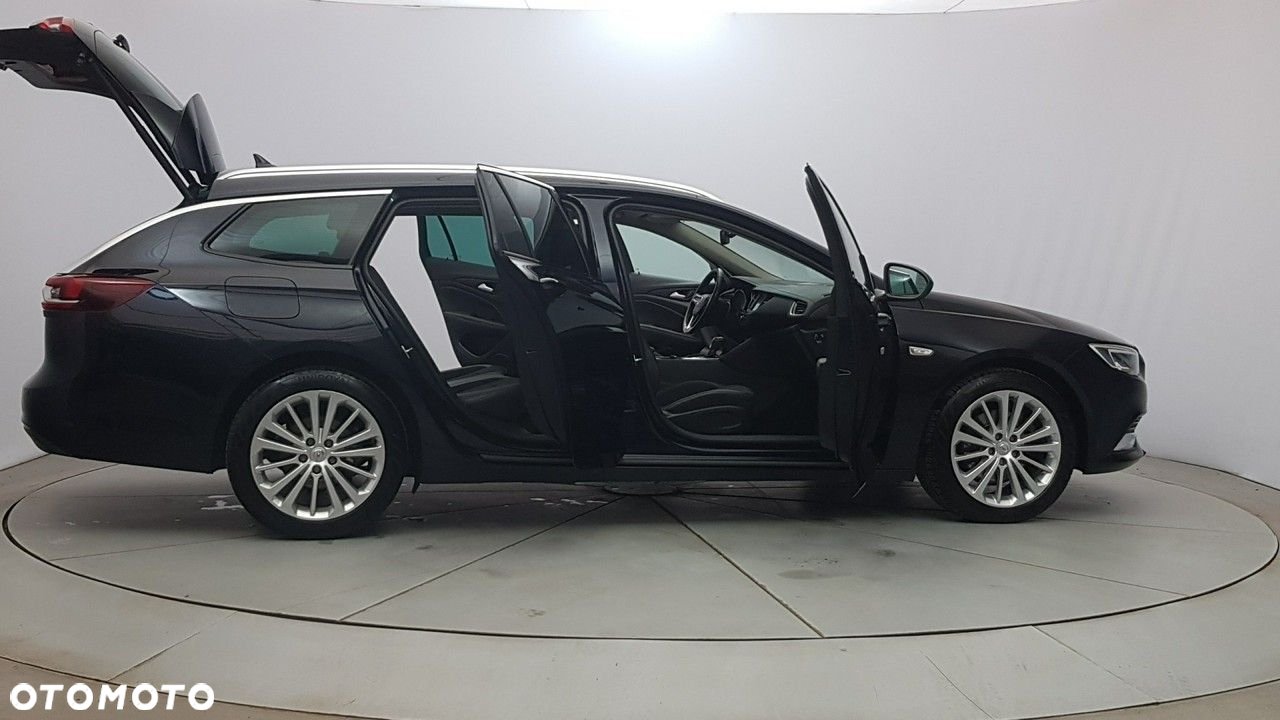 Opel Insignia - 12