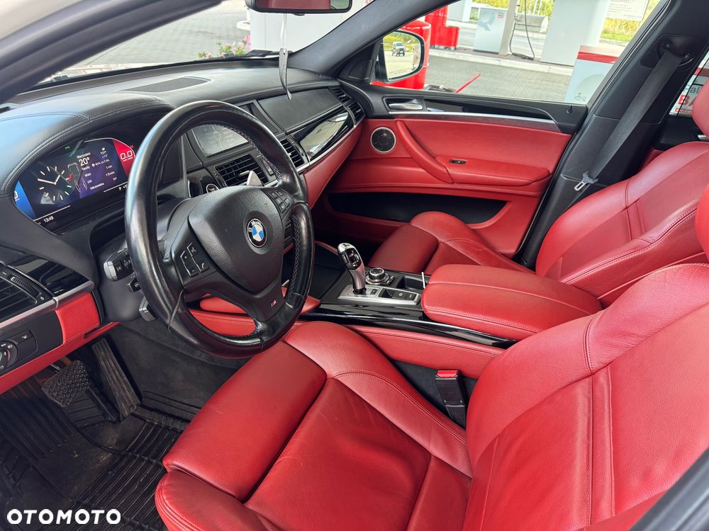 BMW X6M - 16