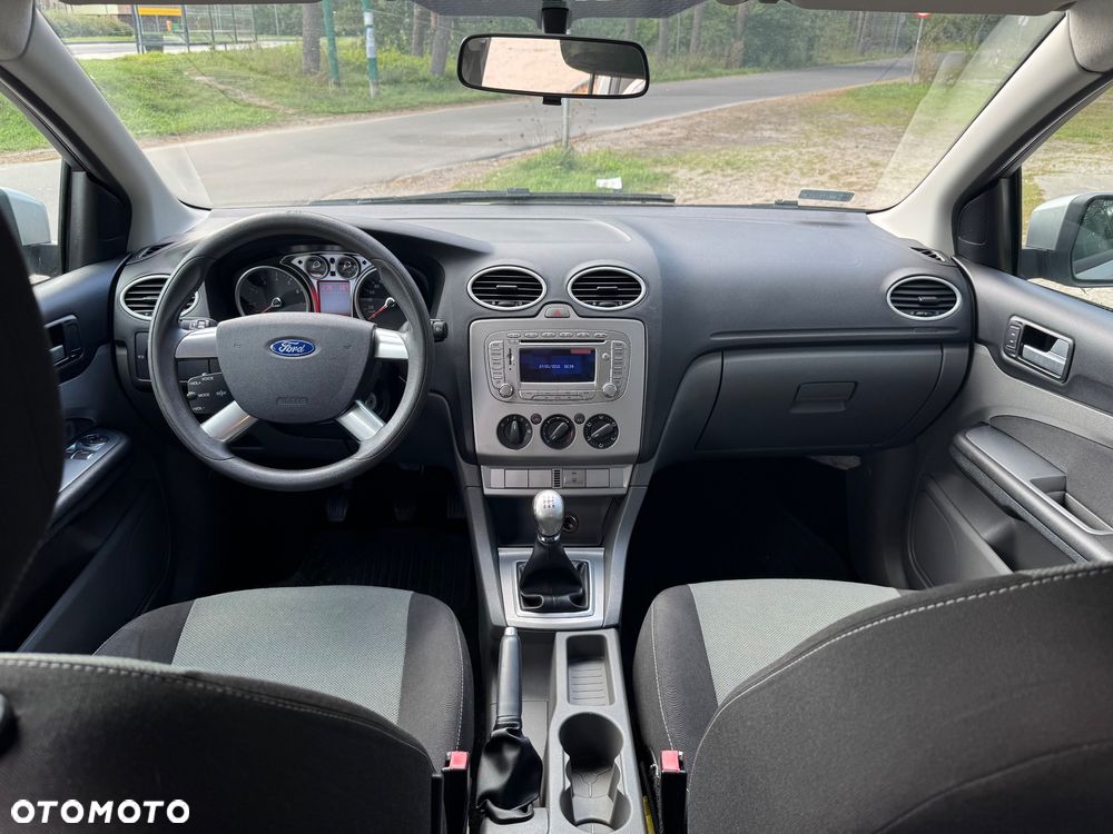 Ford Focus - 13