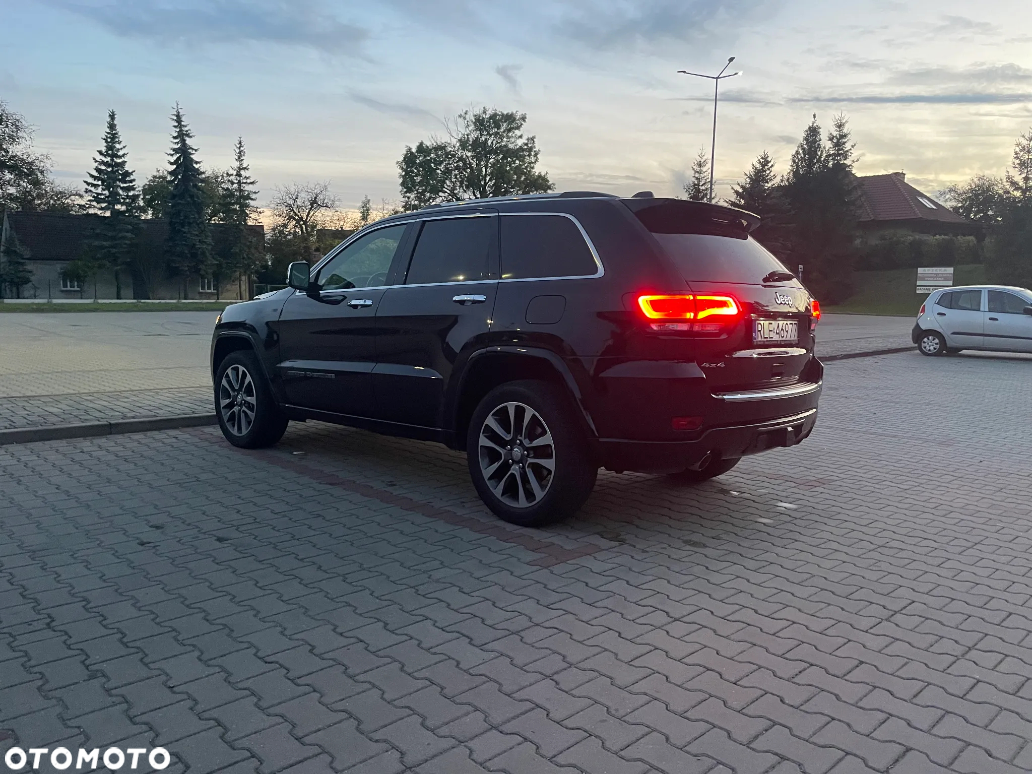 Jeep Grand Cherokee 3.6 V6 Overland - 11