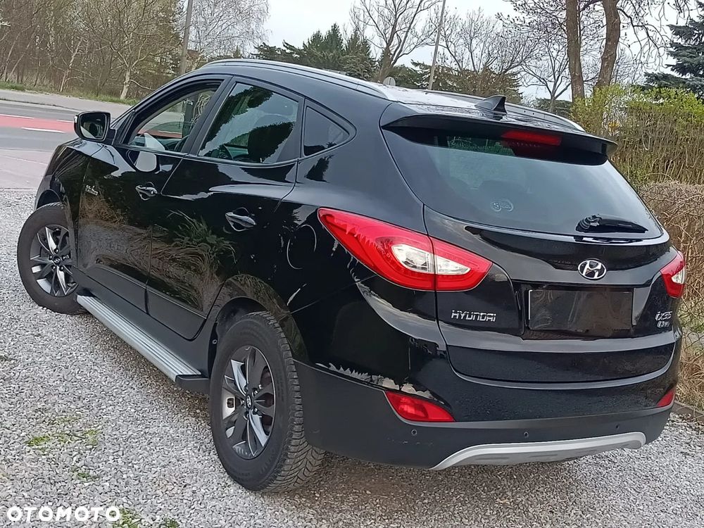 Hyundai ix35 1.7 CRDi 2WD blue Finale Gold - 11