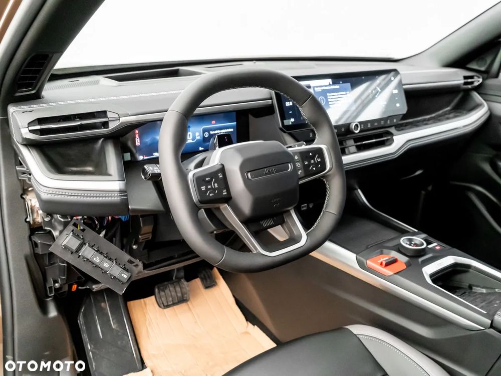 Jeep Compass - 22