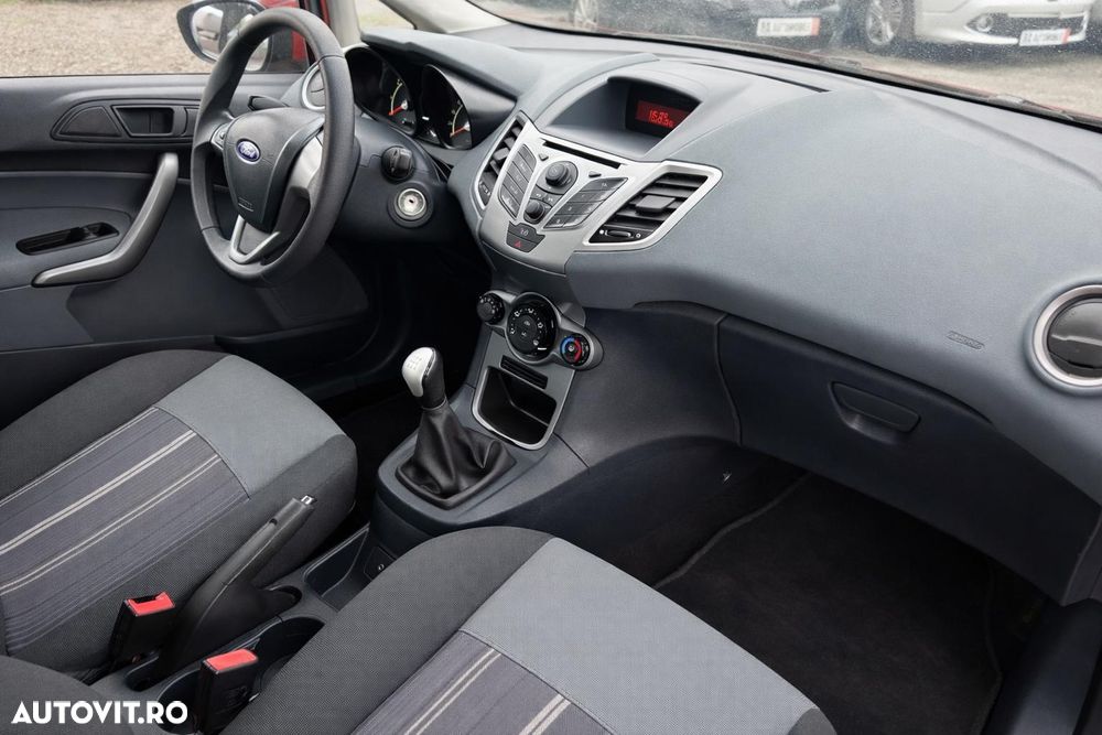 Ford Fiesta 1.25i Trend - 7