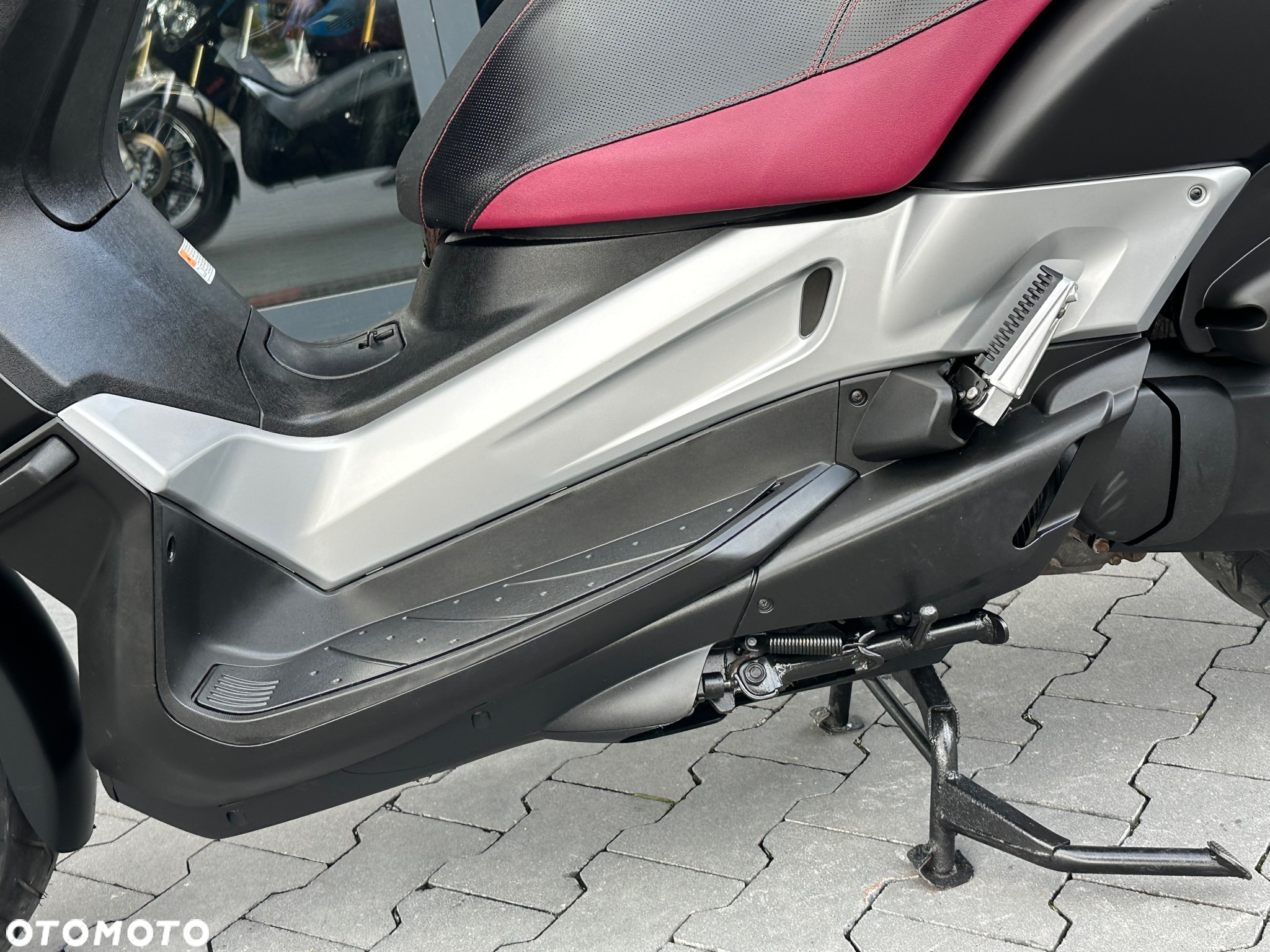Yamaha X-max - 31