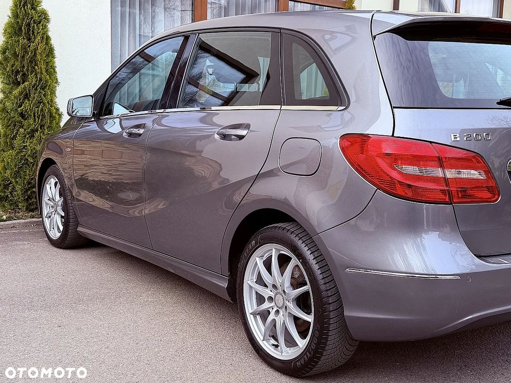 Mercedes-Benz Klasa B 200 7G-DCT Edition - 17
