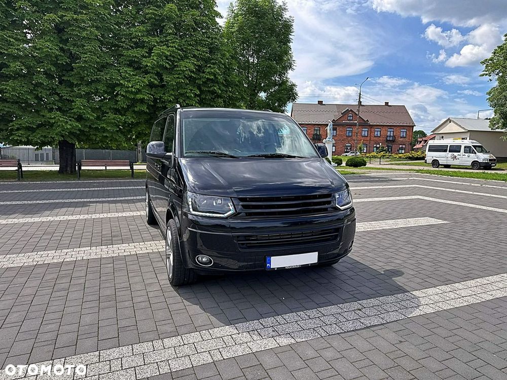 Volkswagen Multivan - 11