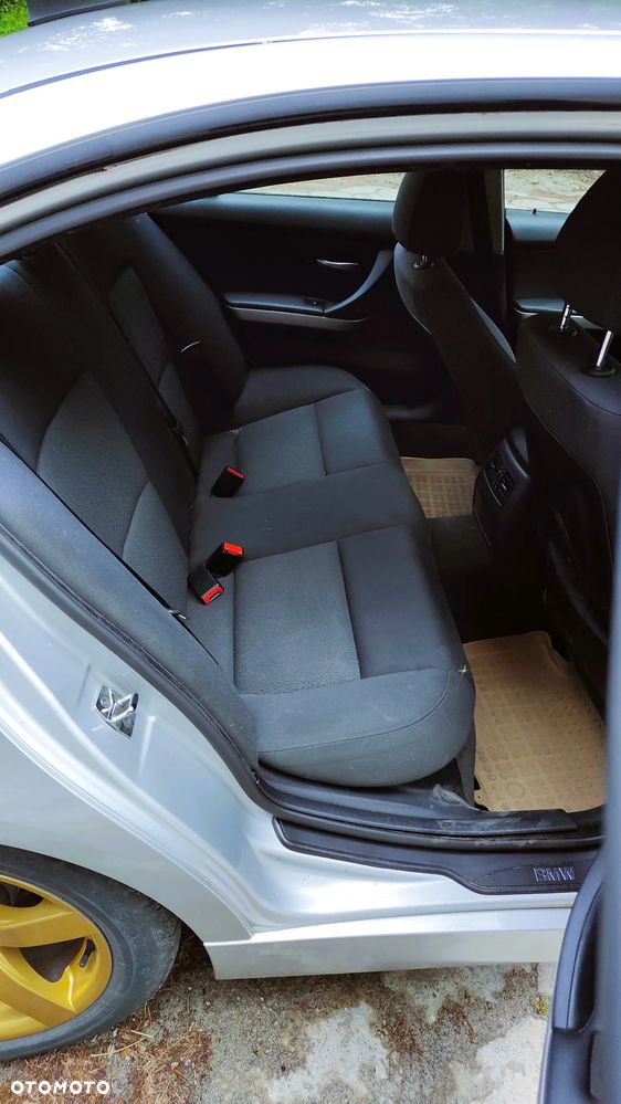 BMW Seria 3 320i - 12