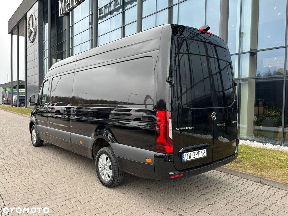 Mercedes-Benz Sprinter - 9