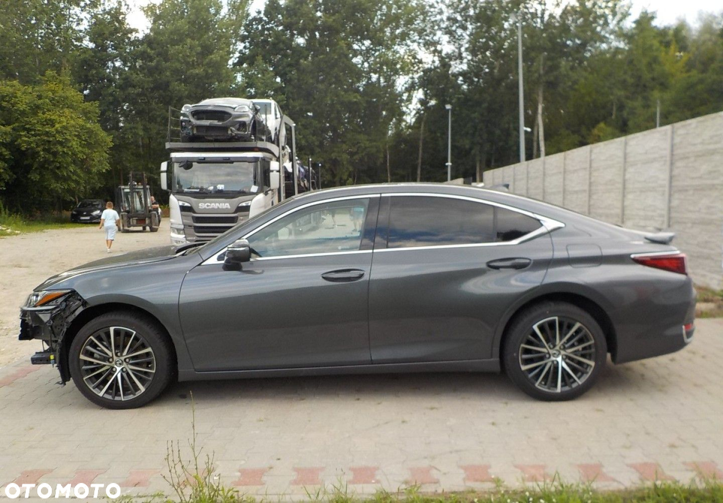 Lexus ES - 11