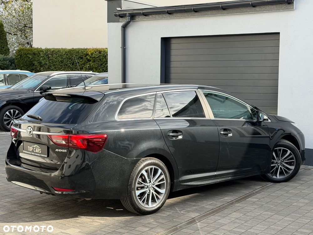 Toyota Avensis - 23