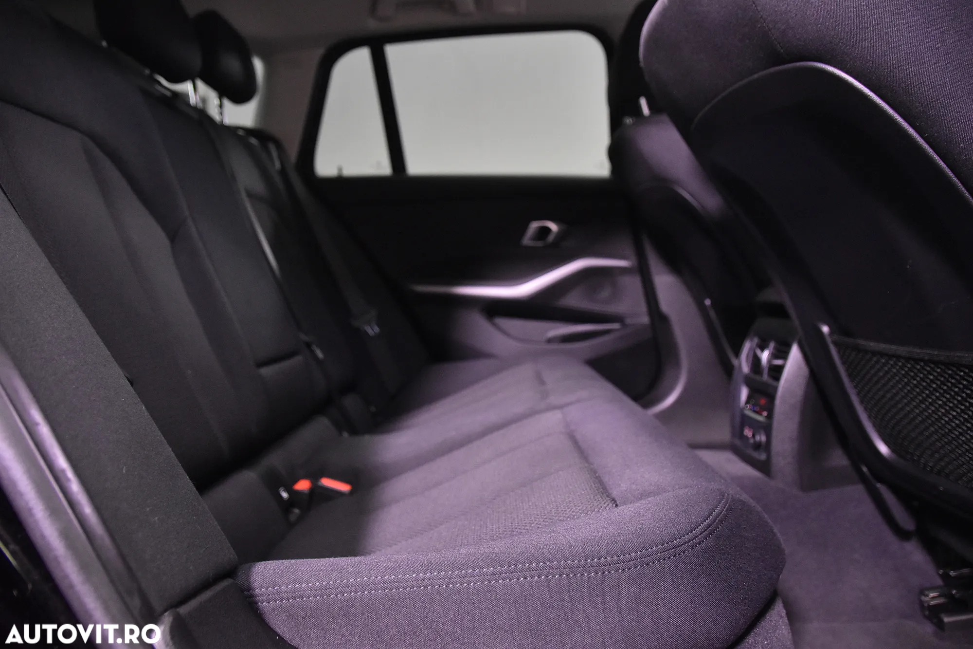 BMW Seria 3 320d Touring xDrive Aut. - 12