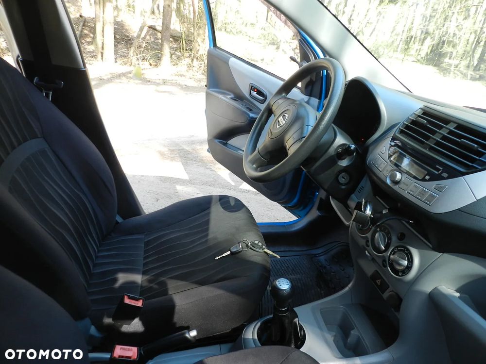 Nissan Pixo - 10