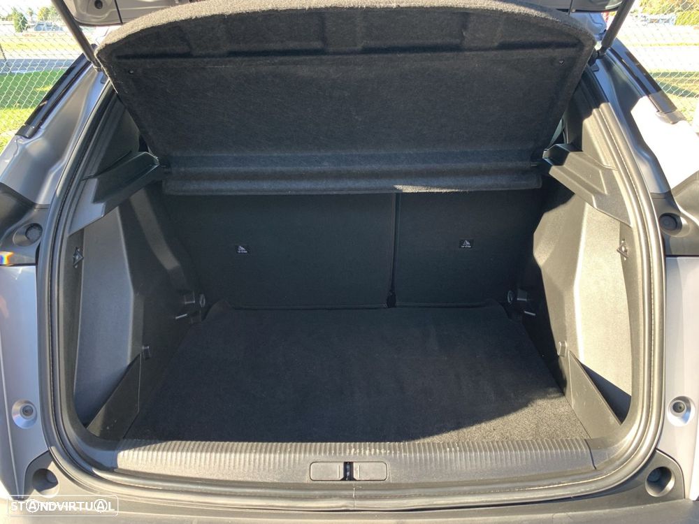 Peugeot 2008 1.2 PureTech Allure - 58