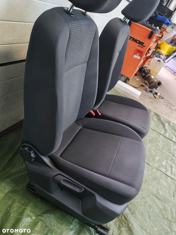 CADDY 2K7 fotel prawy lub lewy super stan - 5