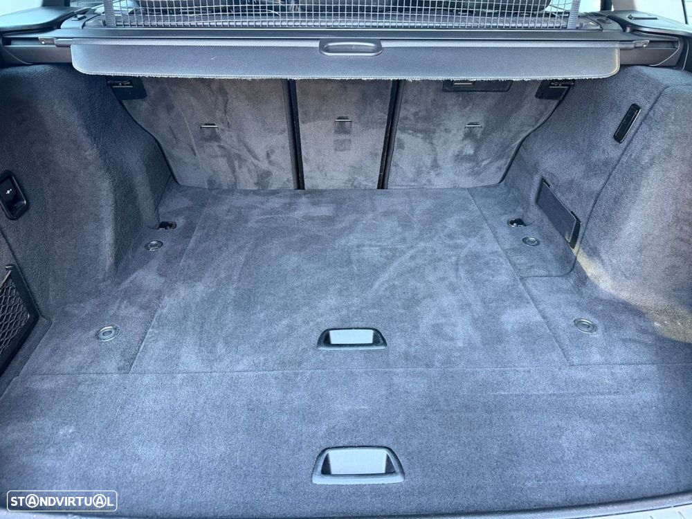 BMW 320 d Aut. Sport Line - 28