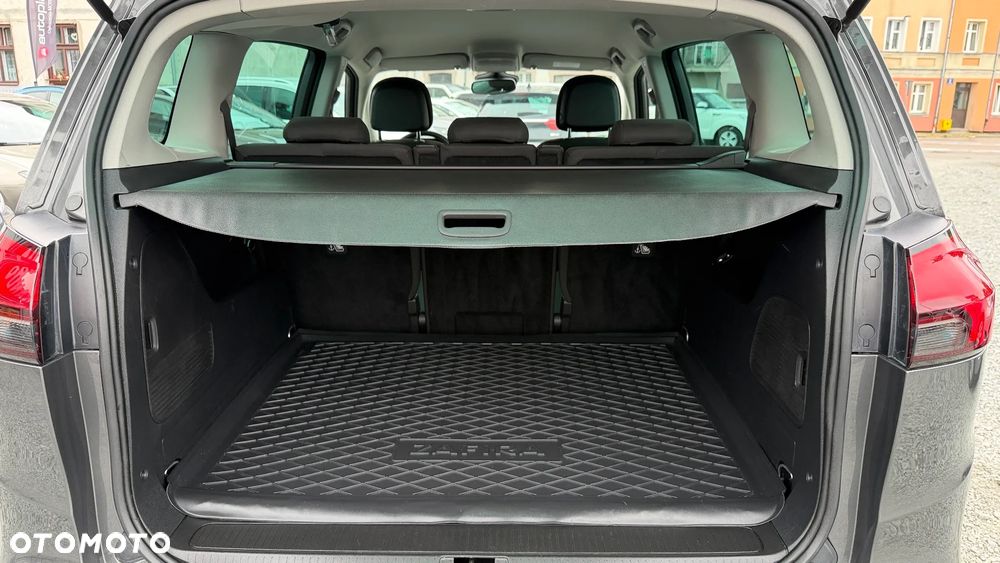 Opel Zafira - 13