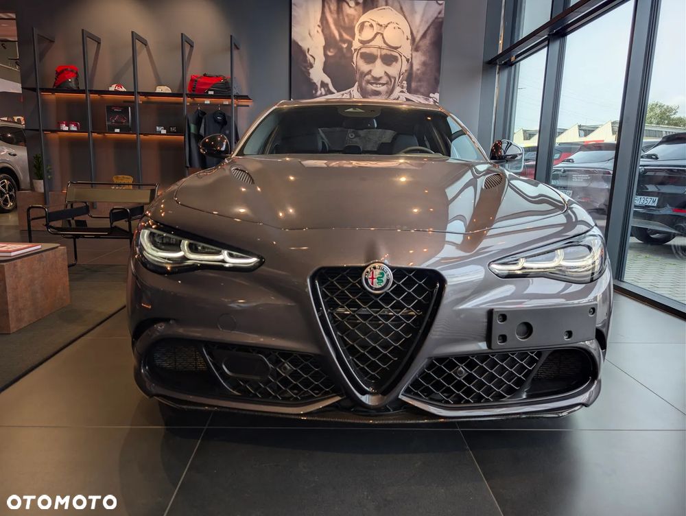 Alfa Romeo Giulia - 2