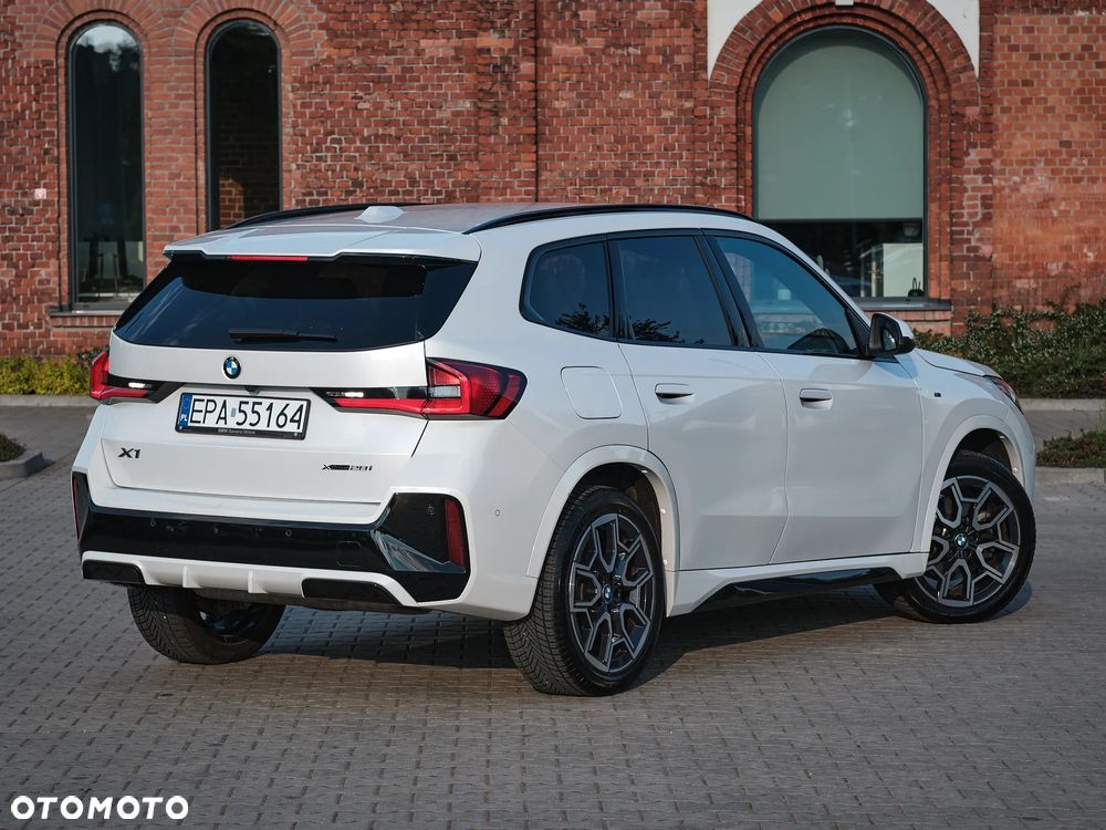 BMW X1 xDrive25i Sport Line sport - 7