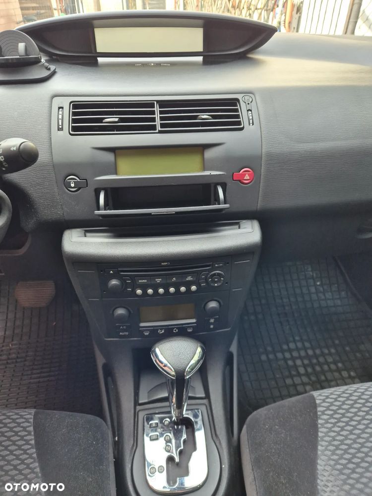 Citroën C4 - 8