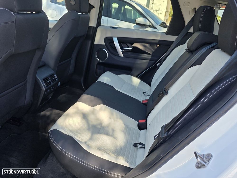Land Rover Discovery Sport 1.5 I3 P270e AWD S - 17