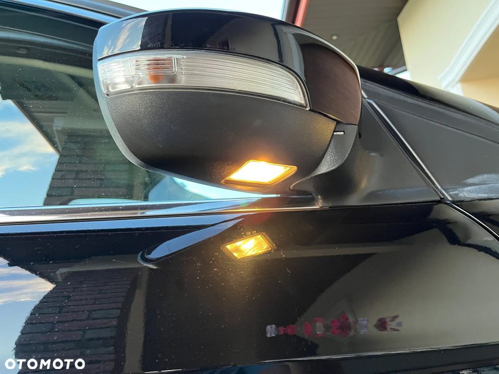Ford Kuga 2.0 TDCi 4x4 Titanium - 38