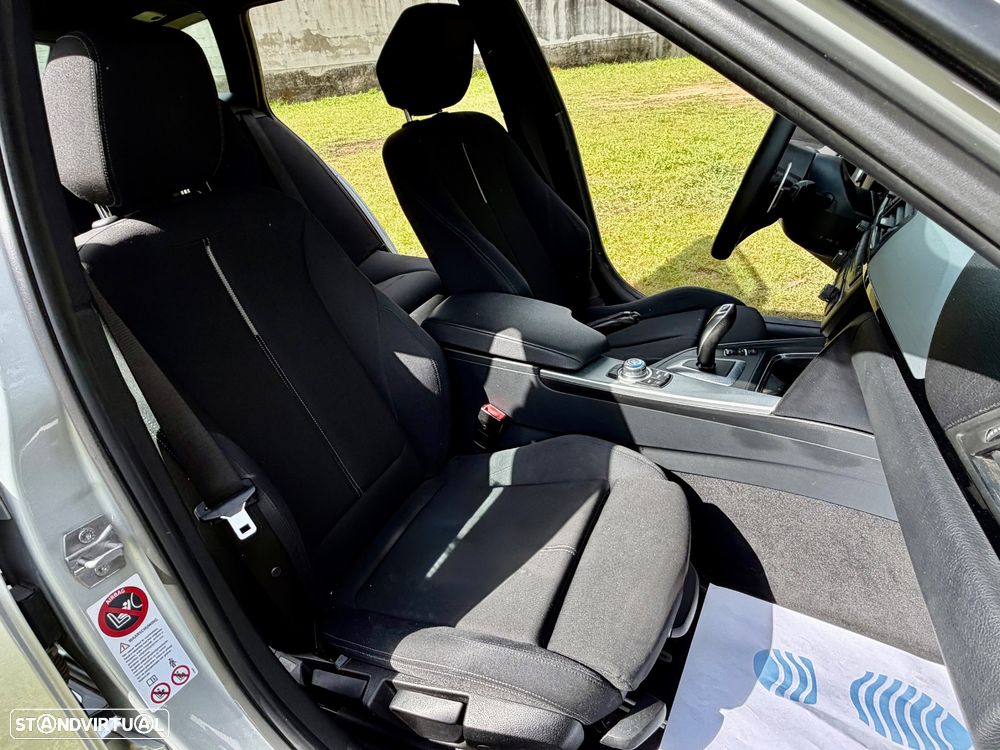 BMW 320 d Auto Pack M - 9