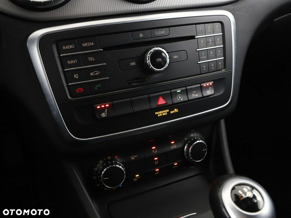 Mercedes-Benz CLA 180 Urban - 26