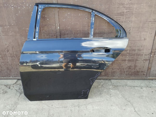 Drzwi lewe tył Mercedes W213 SEDAN