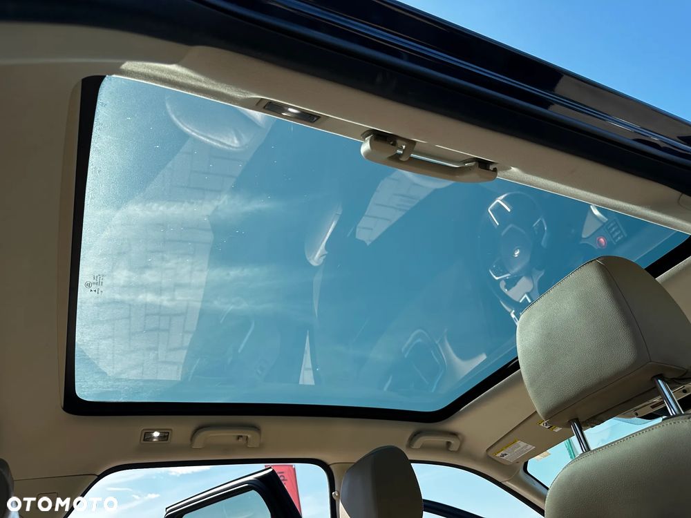 Land Rover Discovery Sport - 27