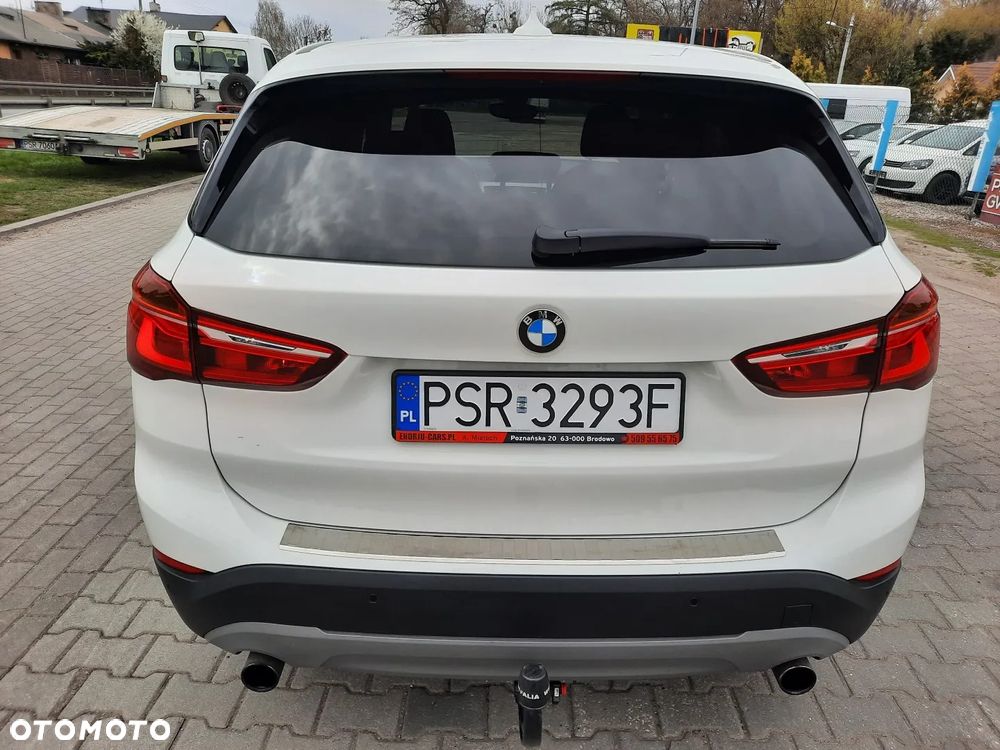 BMW X1 xDrive20i - 8