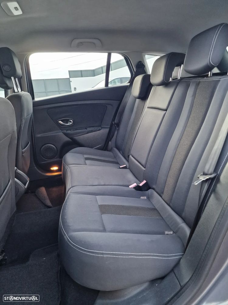 Renault Mégane Sport Tourer 1.5 dCi Dynamique - 13