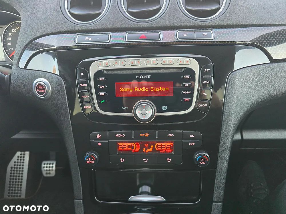 Ford S-Max 2.0 TDCi DPF Titanium X - 29