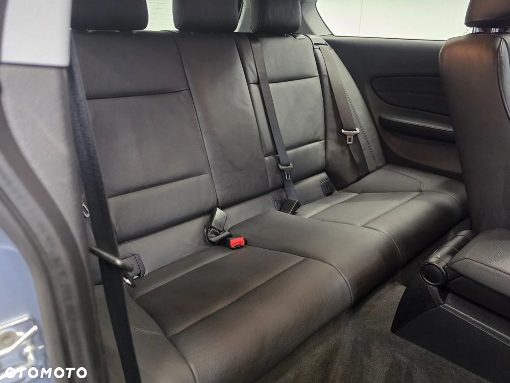 BMW Seria 1 118d DPF Edition Lifestyle - 25