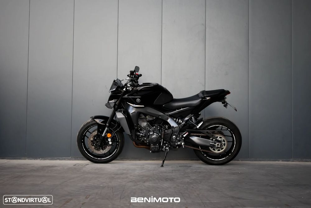 Yamaha MT-09 - 4