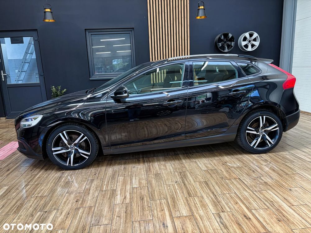 Volvo V40 Cross Country D2 Momentum - 12