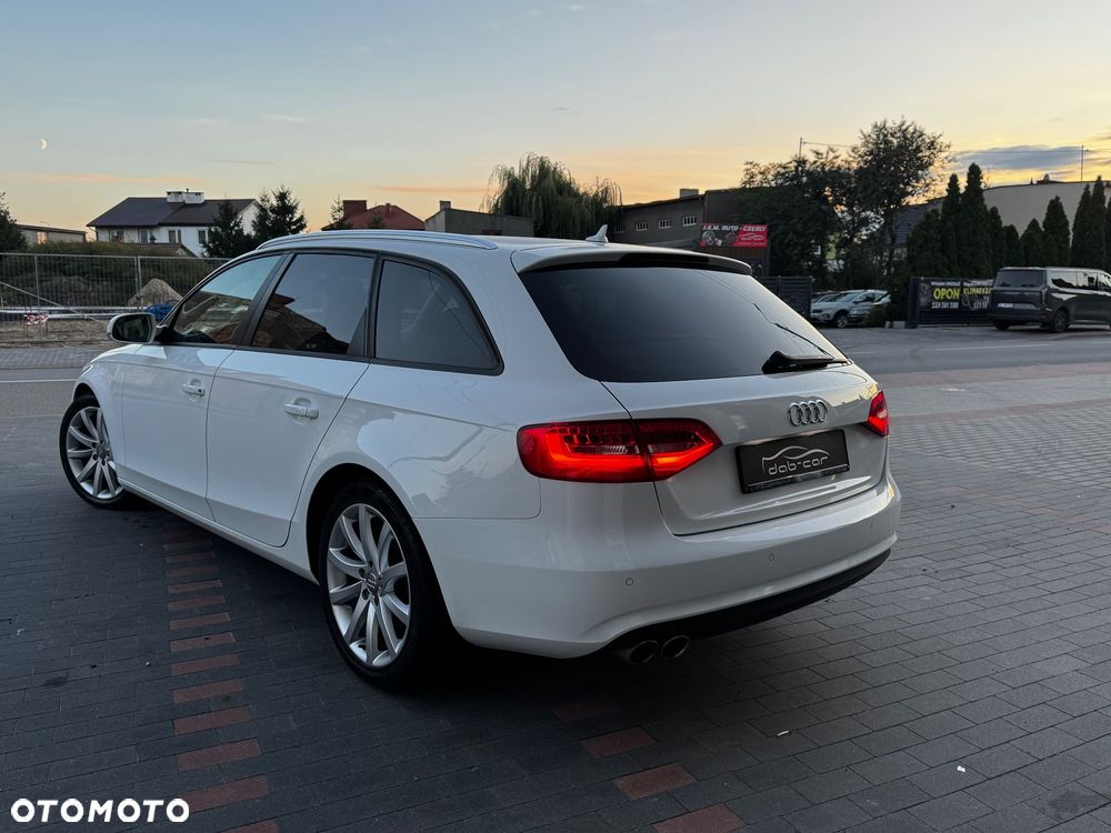 Audi A4 Avant 2.0 TDI DPF clean diesel multitronic Ambiente - 18