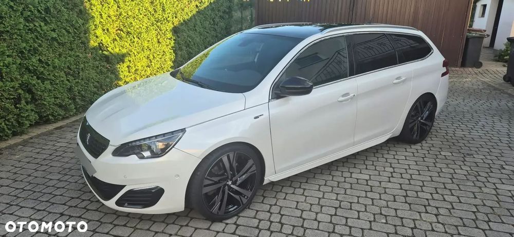 Peugeot 308 - 1