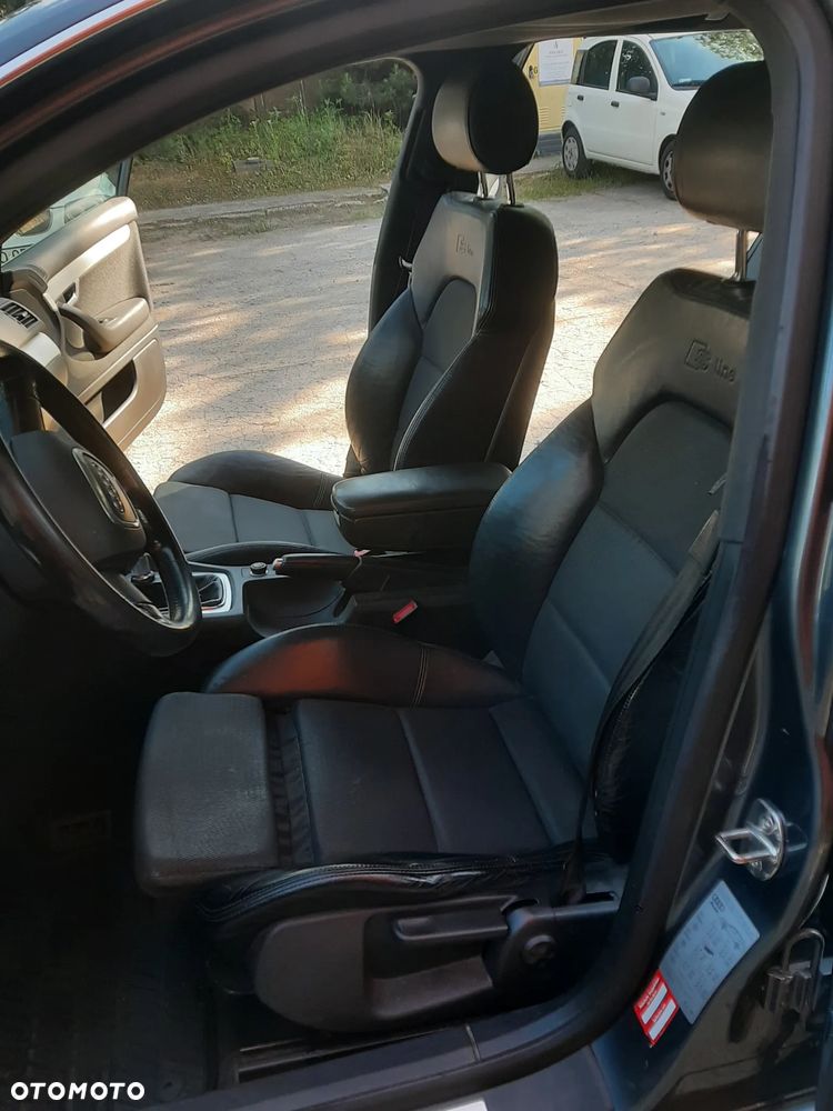 Audi A4 Avant - 19