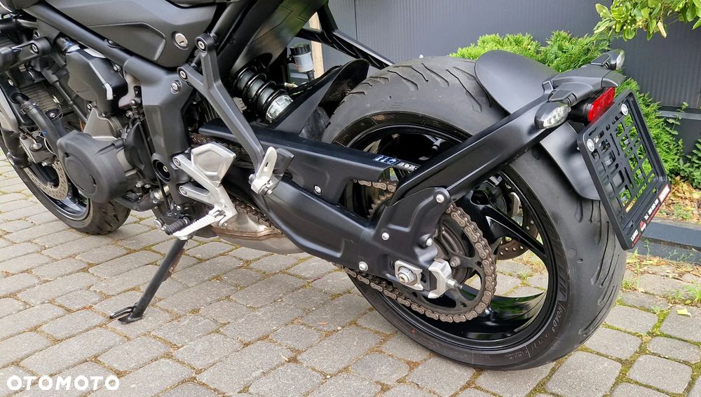 Triumph Trident - 35